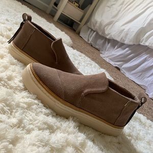 TOMS Women’s Suede Paxton Slip-Ons